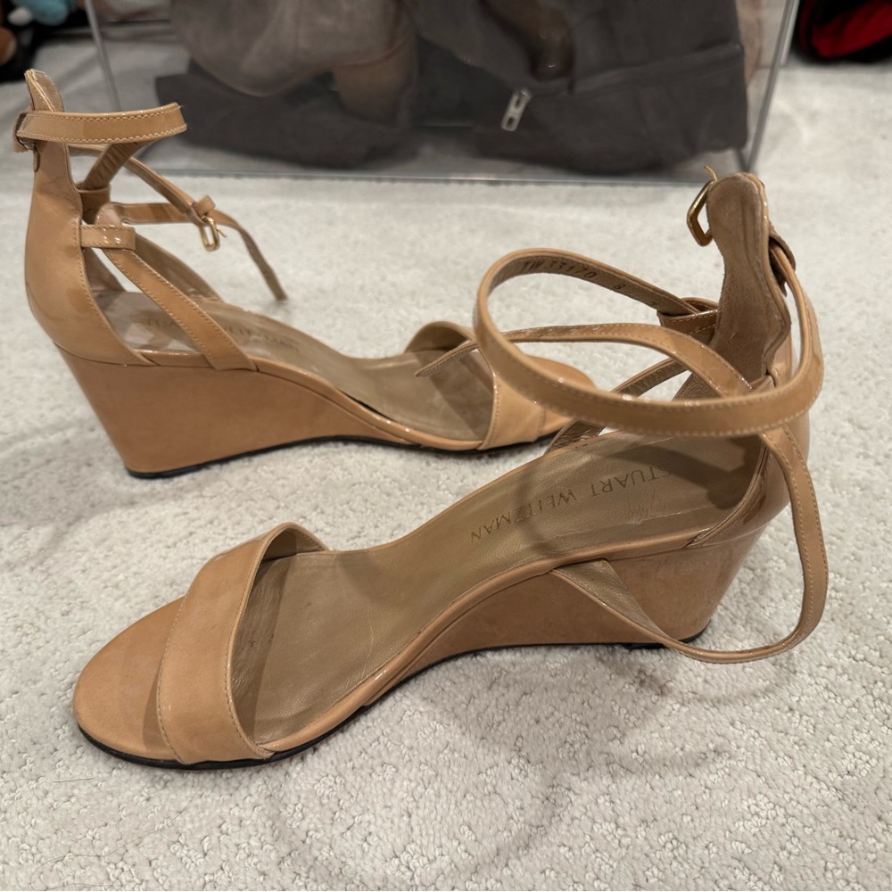 Stuart Weitzman Tan Wedge Sandals size 8